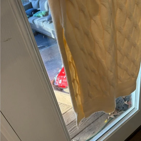 Elegant Cream Cable Knit Sweater Dress - Picture 2 of 3